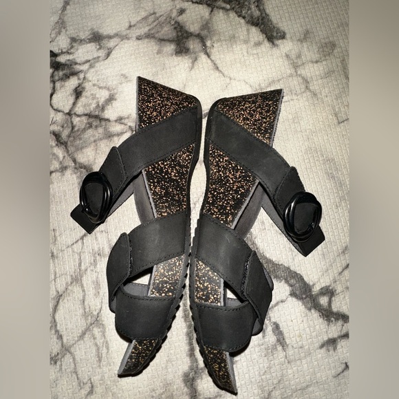 Dansko Black Women's Sandals 39 comfort shoe - Picture 7 of 10